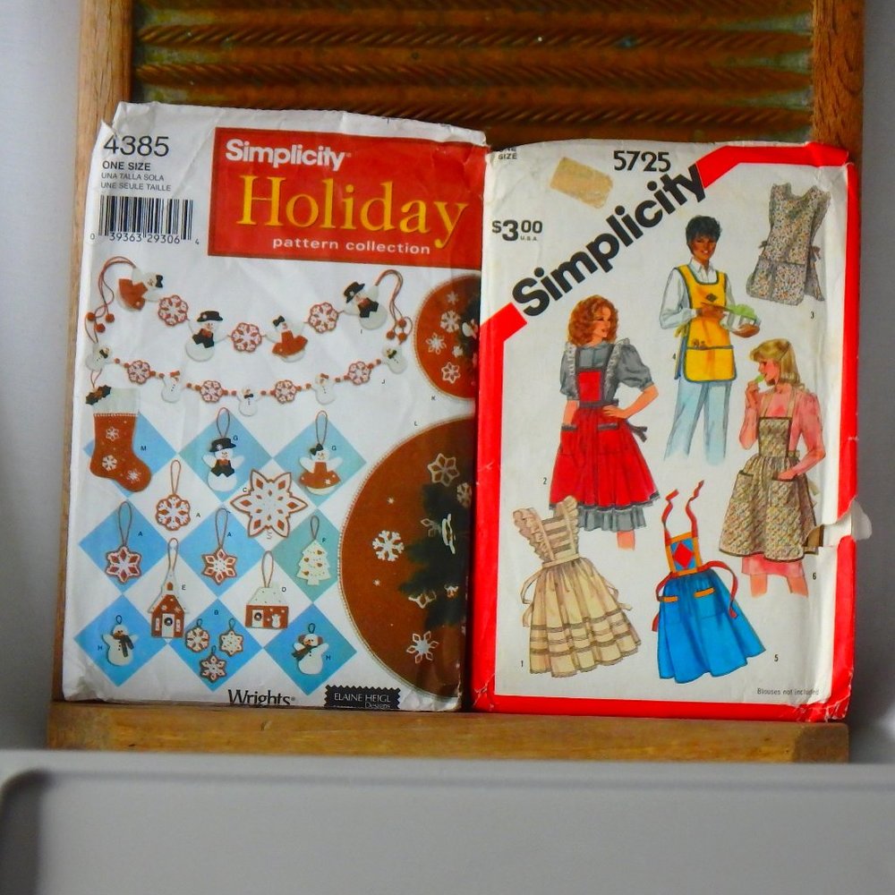 Vintage Holiday Sewing Patterns ~ Aprons ~ Lot of 2!